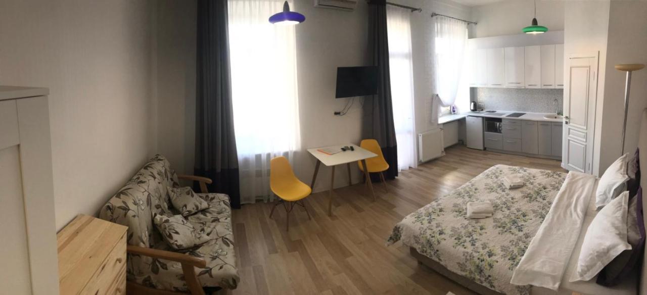 Apartment On Sumskaya No Smoking 카리프 외부 사진