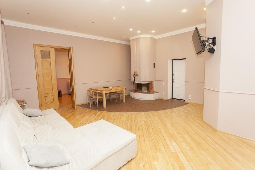 Apartment On Sumskaya No Smoking 카리프 외부 사진