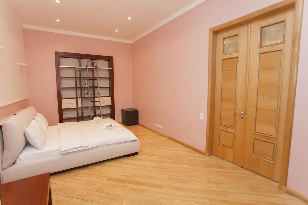 Apartment On Sumskaya No Smoking 카리프 외부 사진